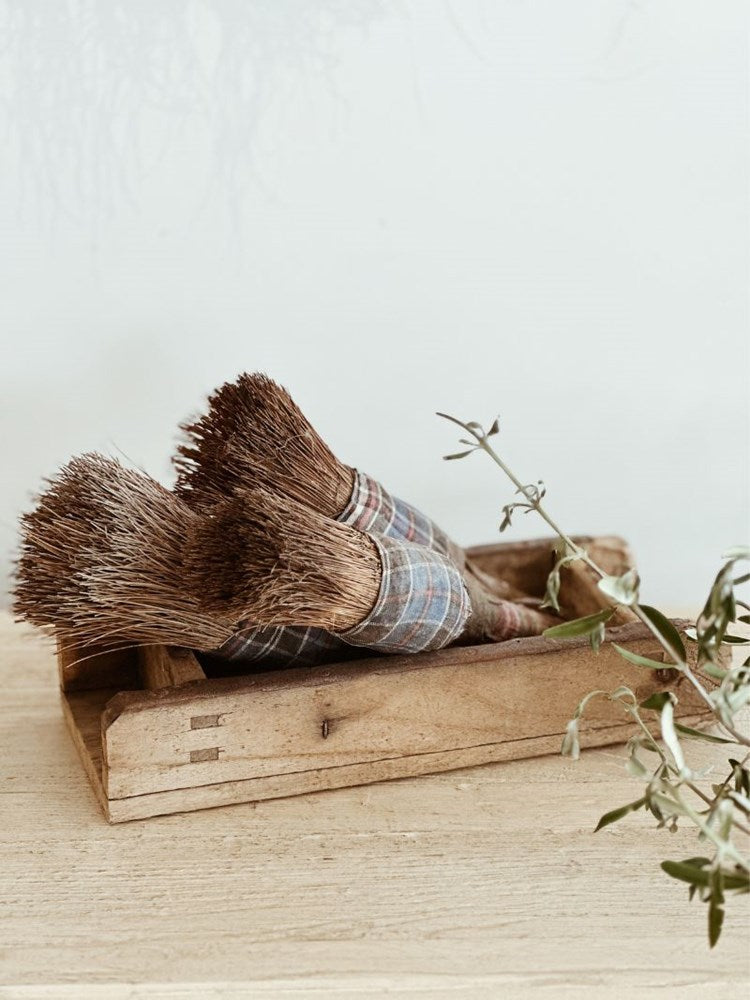 Lyki | Chinese Brush - Barefoot Gypsy Homewares