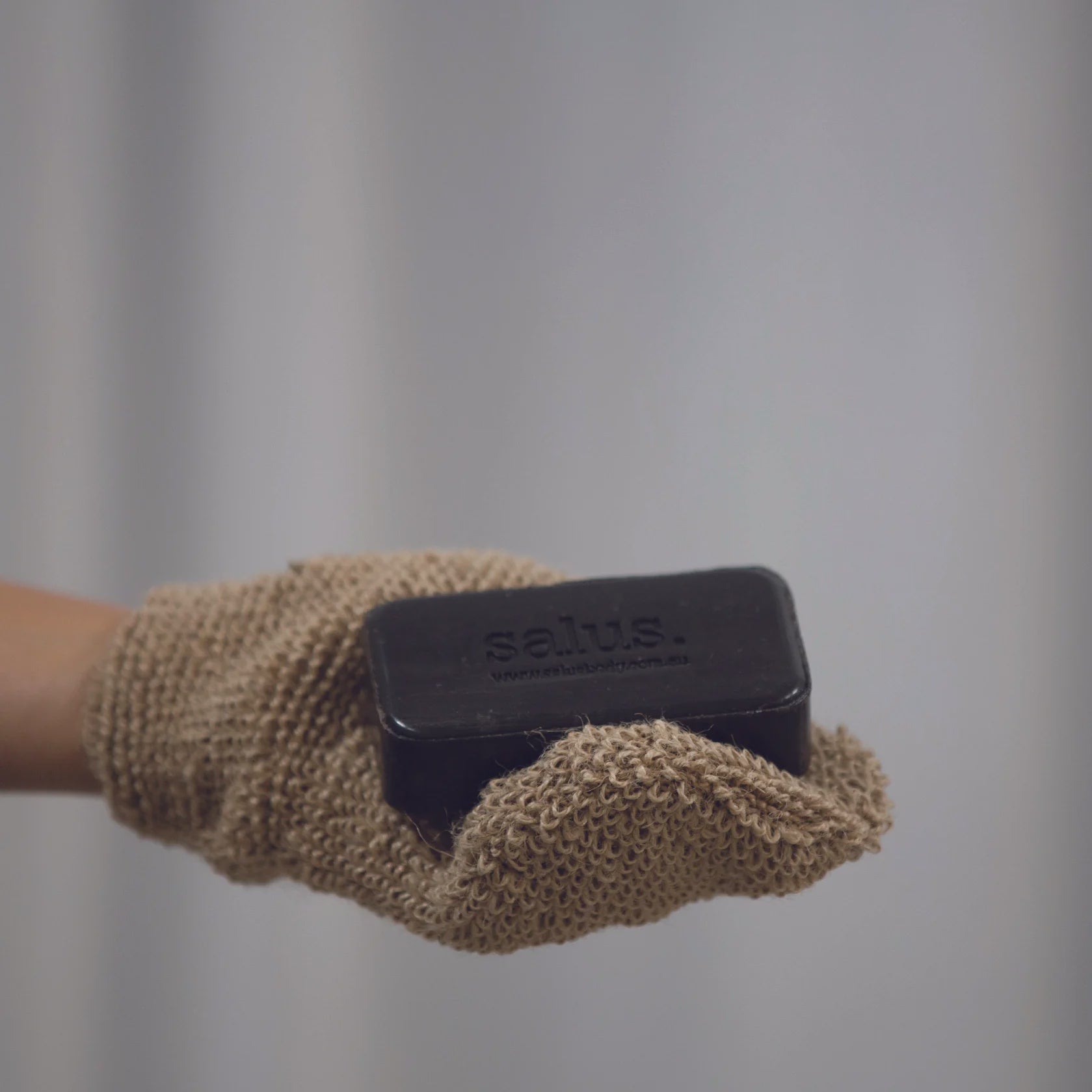 Salus Body Exfoliation Mitt - Product Image