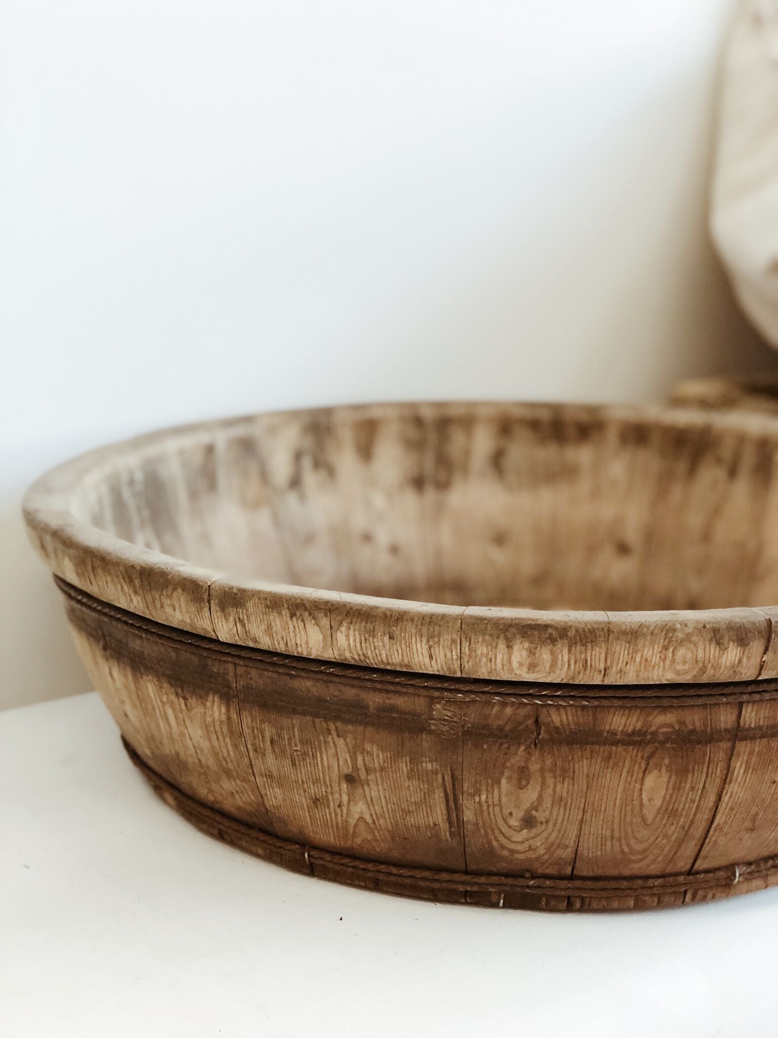 Oli | Wood Basin - Round - Barefoot Gypsy Homewares